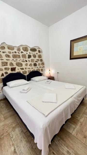 Royal House Daire Kotor