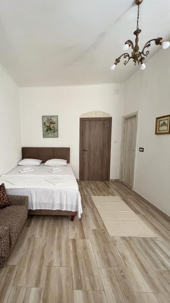 Royal House Daire Kotor